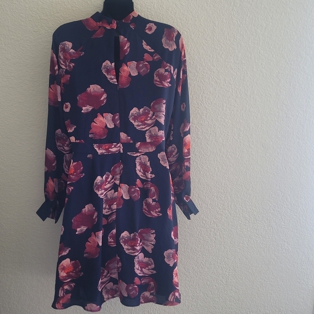 Banana Republic NWT Size 4 Mid Length Navy Blue Floral Dress - Picture 6 of 8